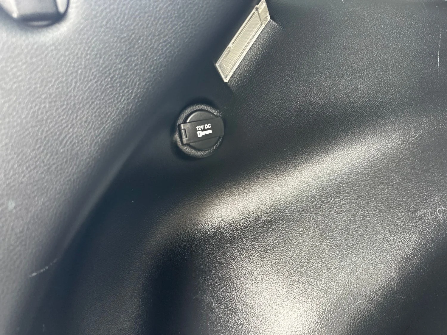 Used 2021 Blue Jeep Latitude image 24