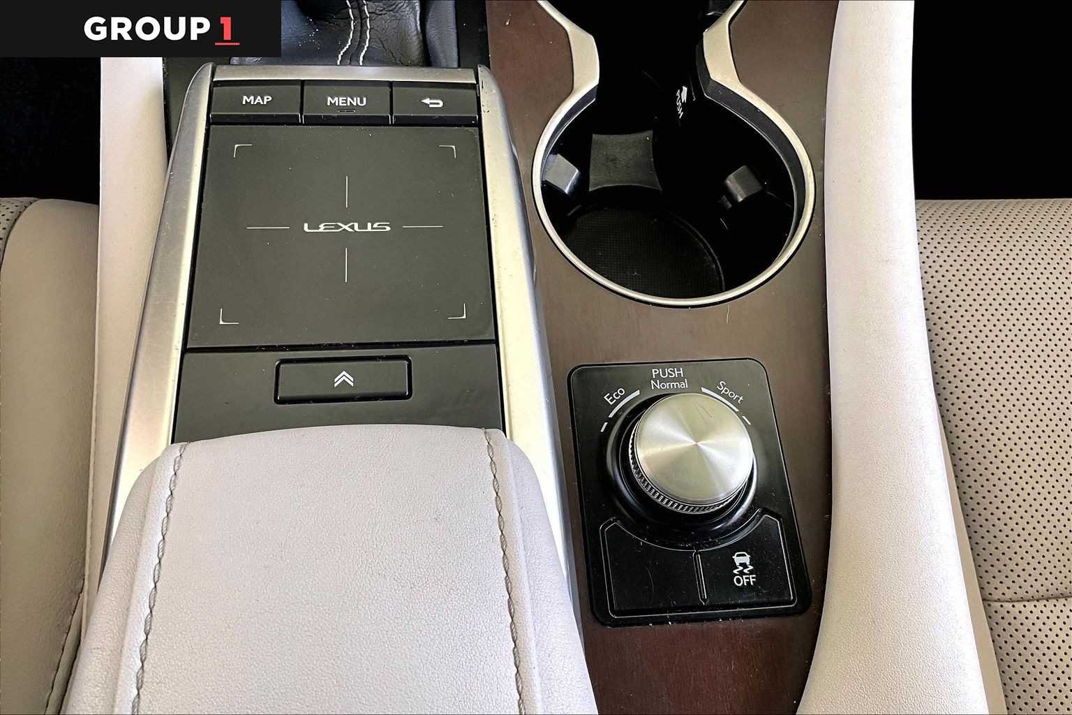 Used 2021 Atomic Silver Lexus  image 33