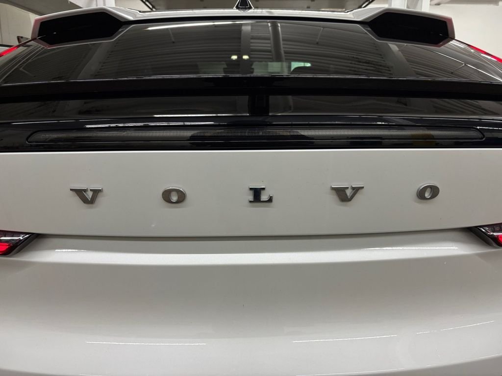Certified Used 2023 Crystal White Volvo Ultimate image 33