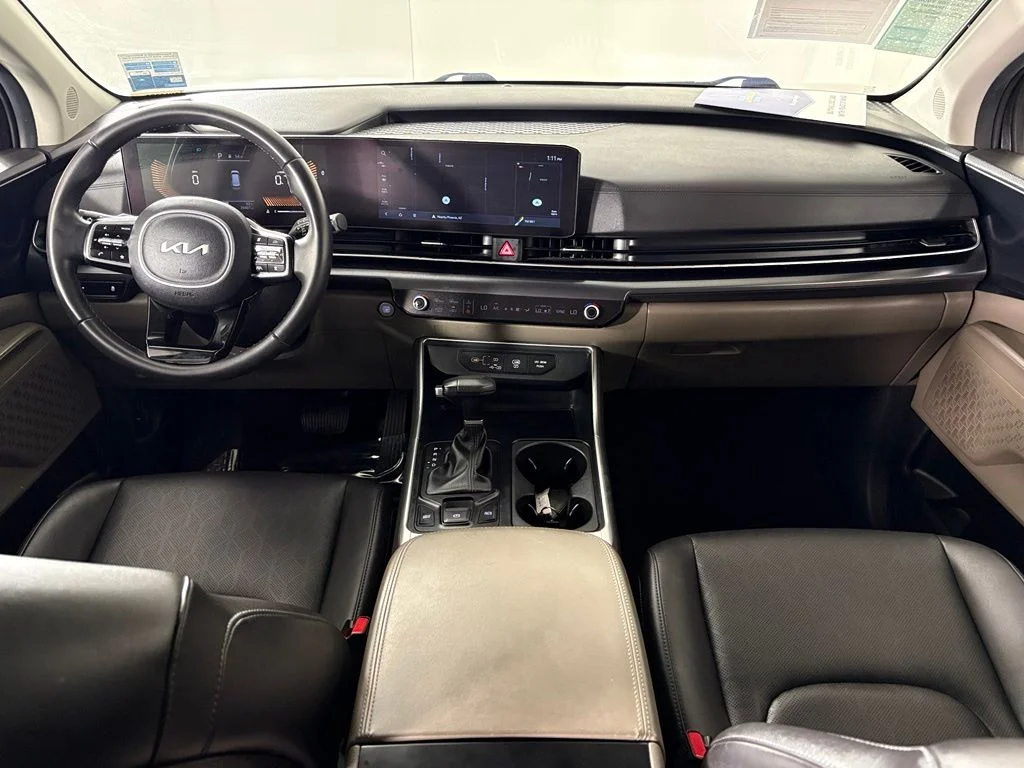 Used 2025 Gray Kia LXS image 41