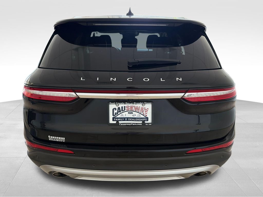 Used 2023 Black Metallic Lincoln Reserve image 6