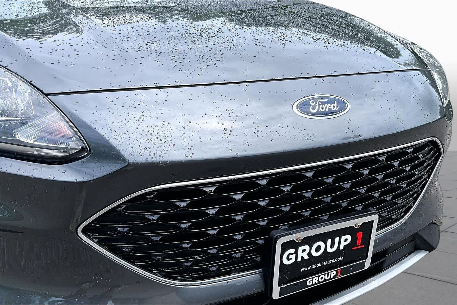 Used 2020 Magnetic Ford SE image 32