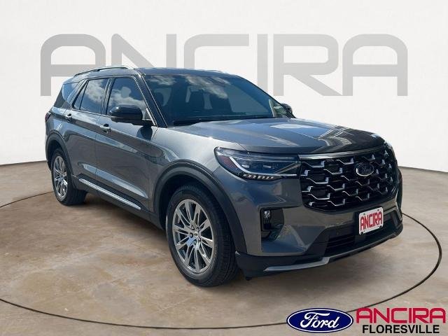 2026 Ford Explorer Platinum's photo