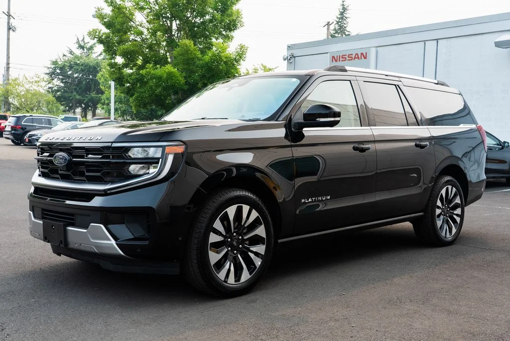 Used 2025 Black Ford Platinum image 3