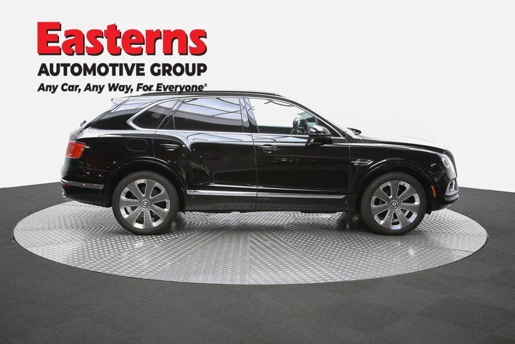 Used 2018 Black Bentley Mulliner image 60