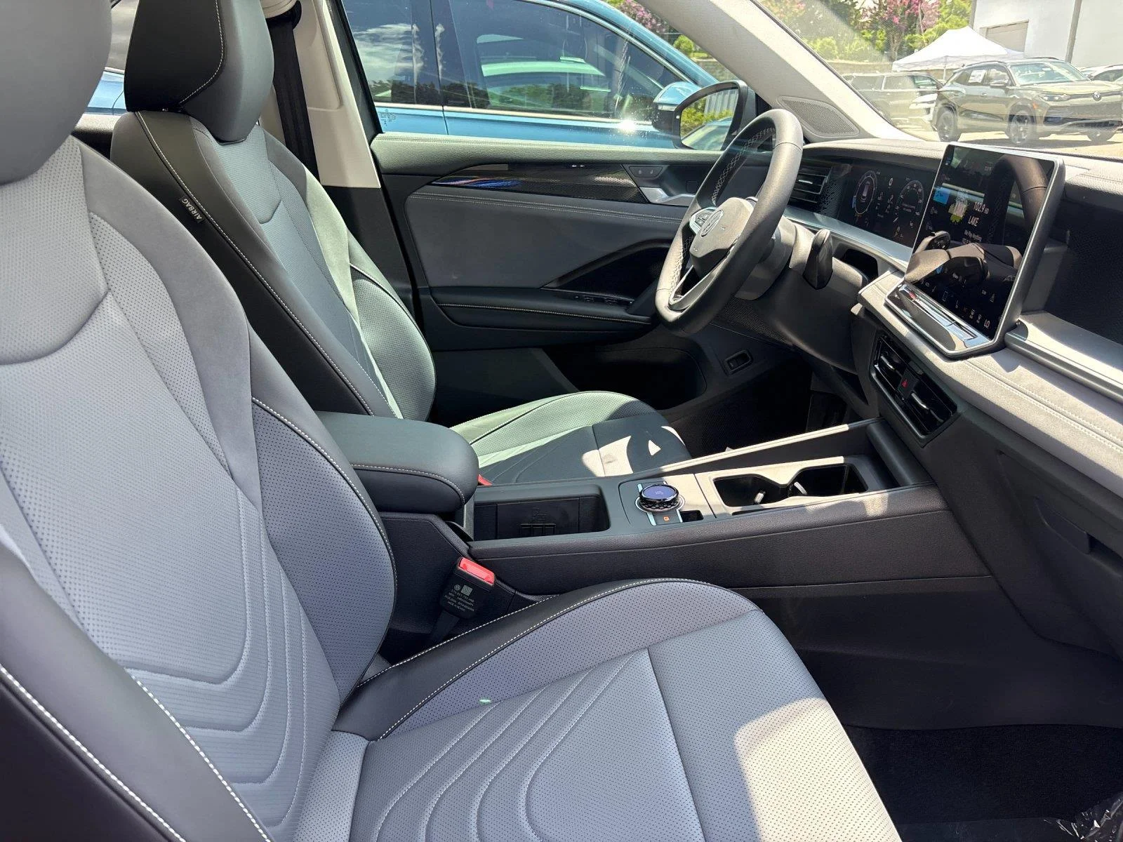 New 2026 platinum gray metallic Volkswagen SE image 39