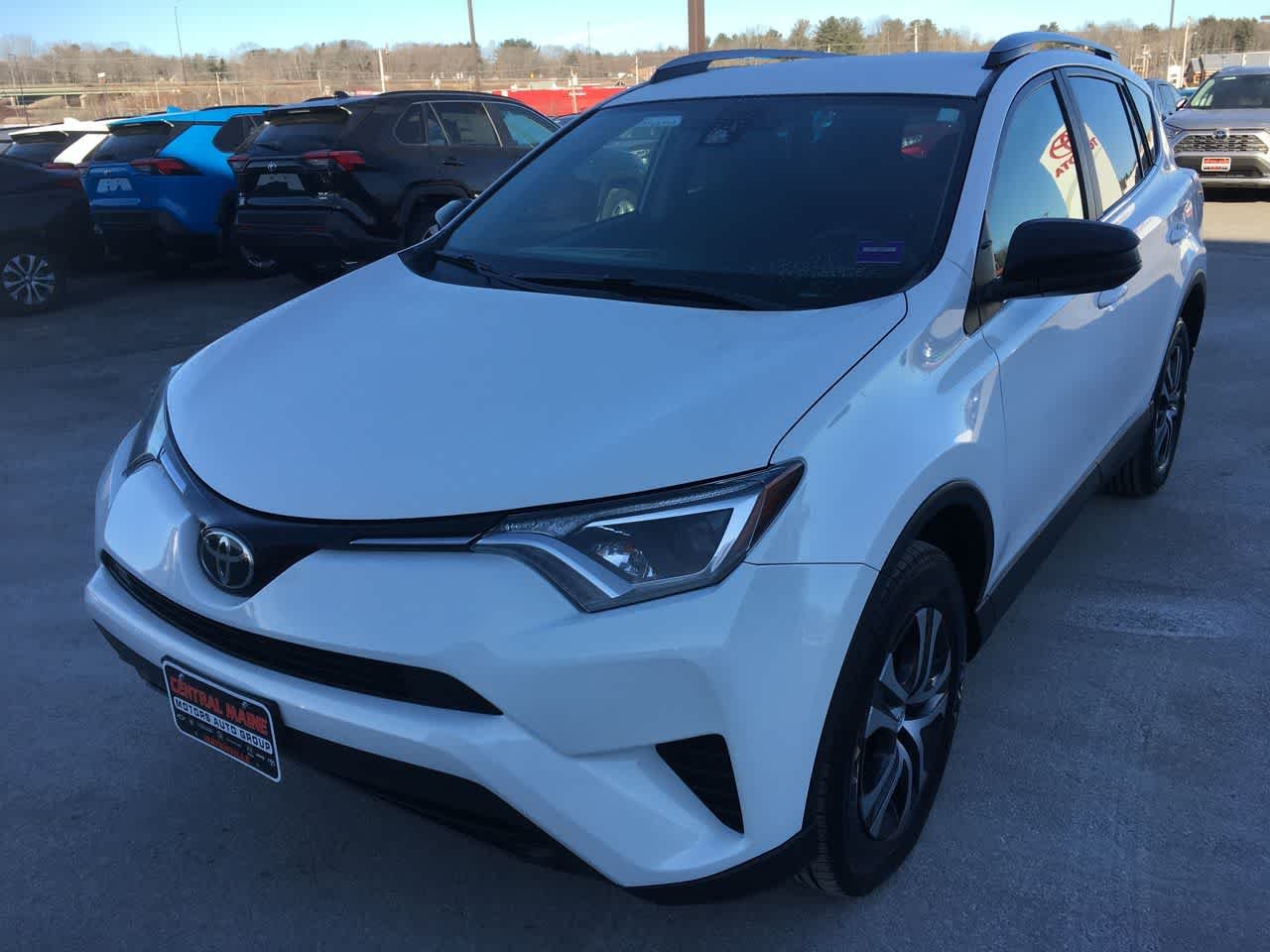 2017 Toyota RAV4 LE AWD's photo