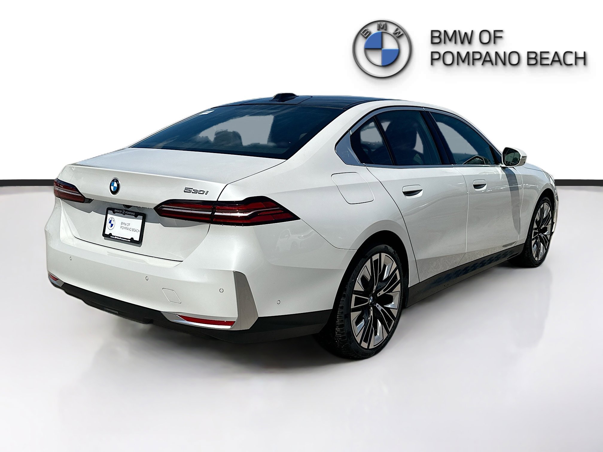New 2026 Mineral White Metallic BMW 530i image 6