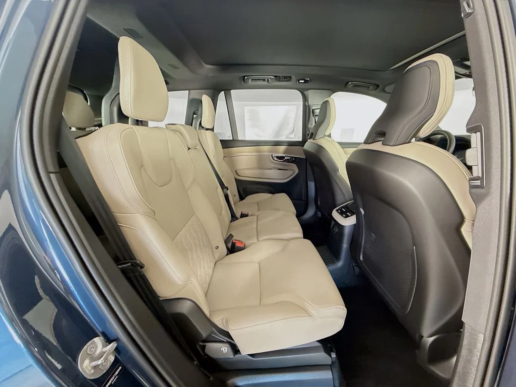 New 2026 Blue Volvo T8 Plus image 29