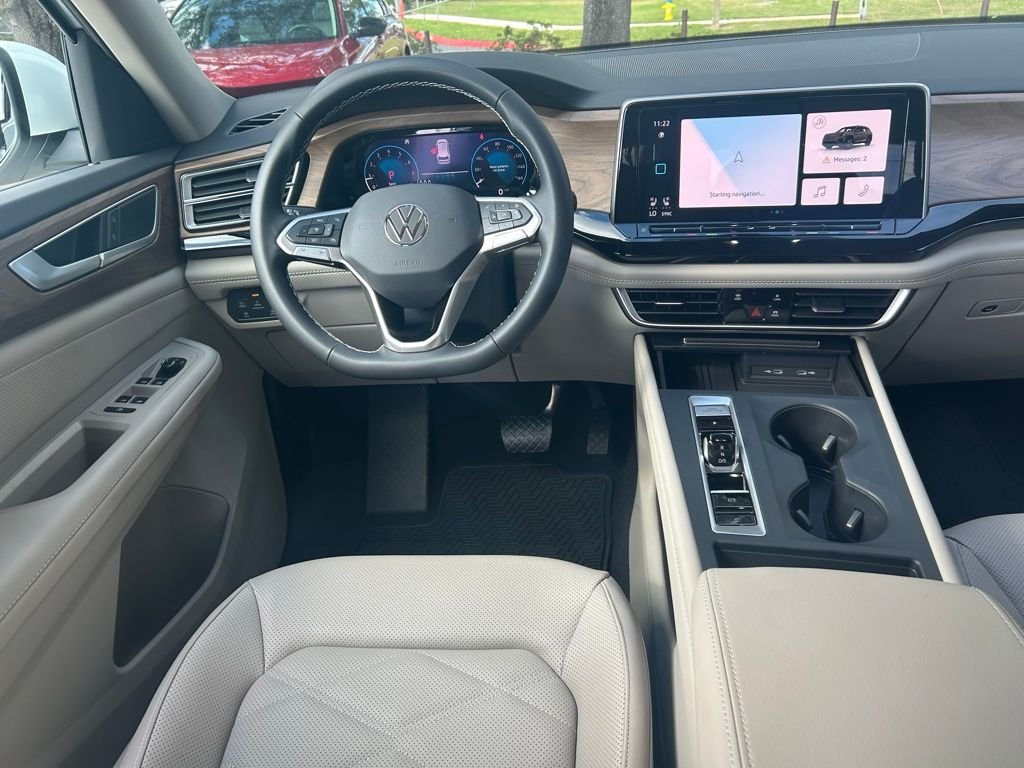 New 2026 Silver Volkswagen SE w/Technology image 8
