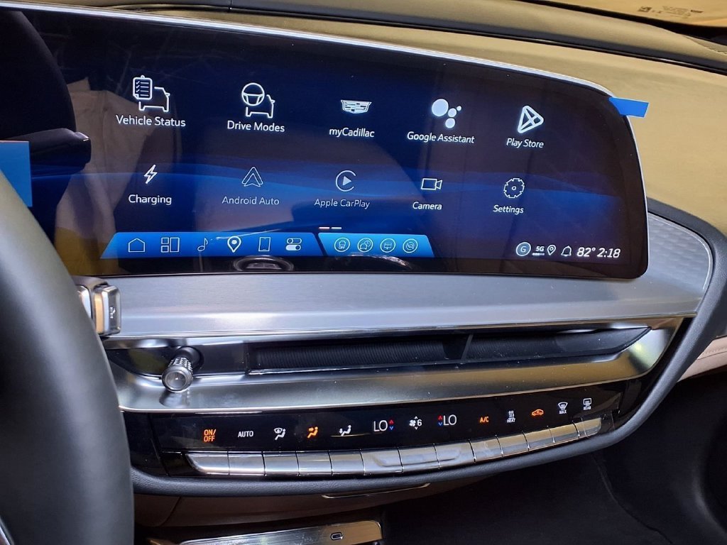New 2026 Stellar Black Metallic Cadillac Signature Luxury image 18