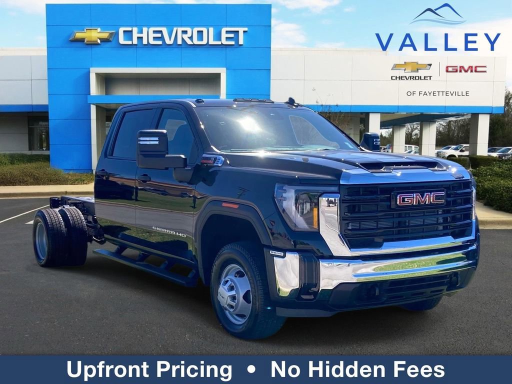 2026 GMC Sierra 4WD Crew Cab Chassis Pro's photo