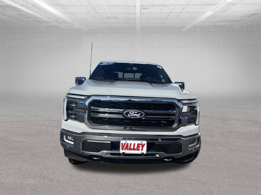 Used 2024  Ford Lariat image 3