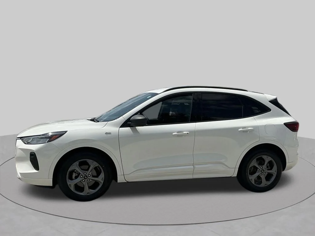 Used 2023 White Ford ST-Line image 3