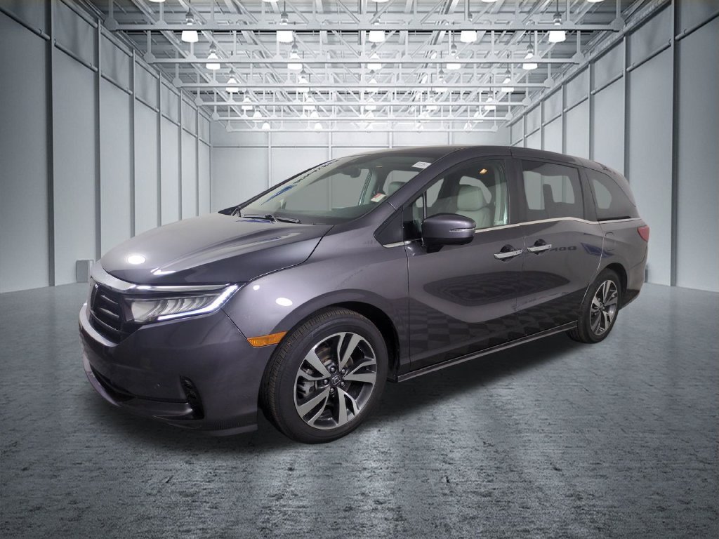 Certified Used 2024 Modern Steel Metallic Honda Touring image 1