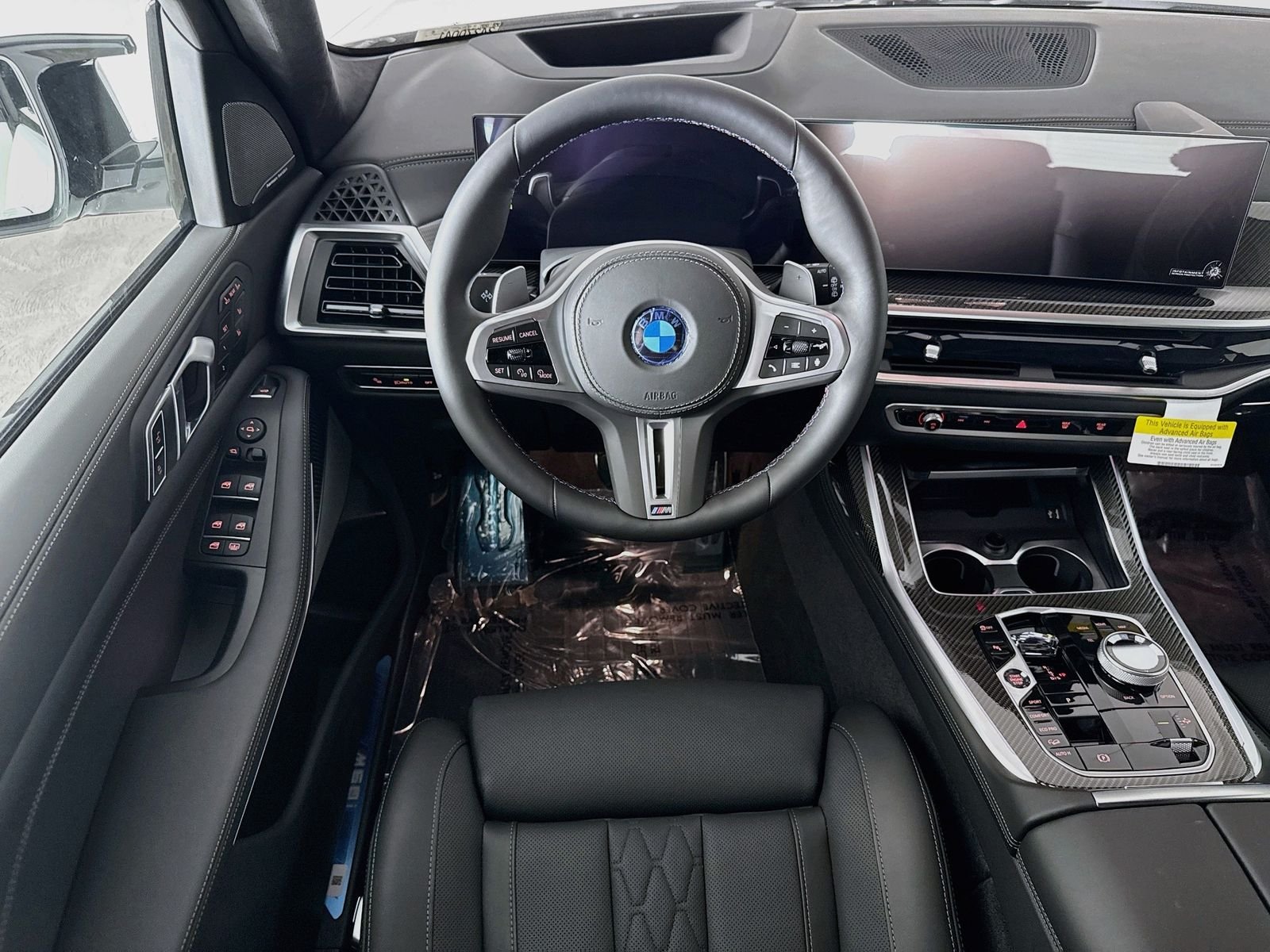 New 2027 Alpine White BMW M60i image 24