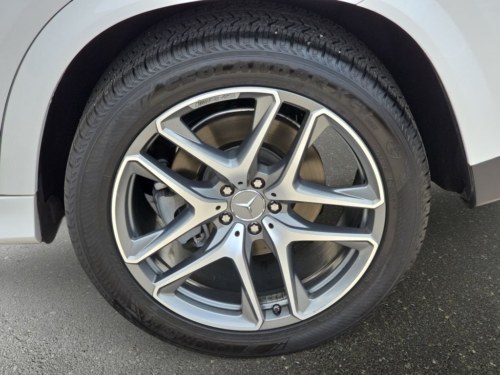 Used 2023 White Mercedes-Benz GLE 53 AMG® image 36