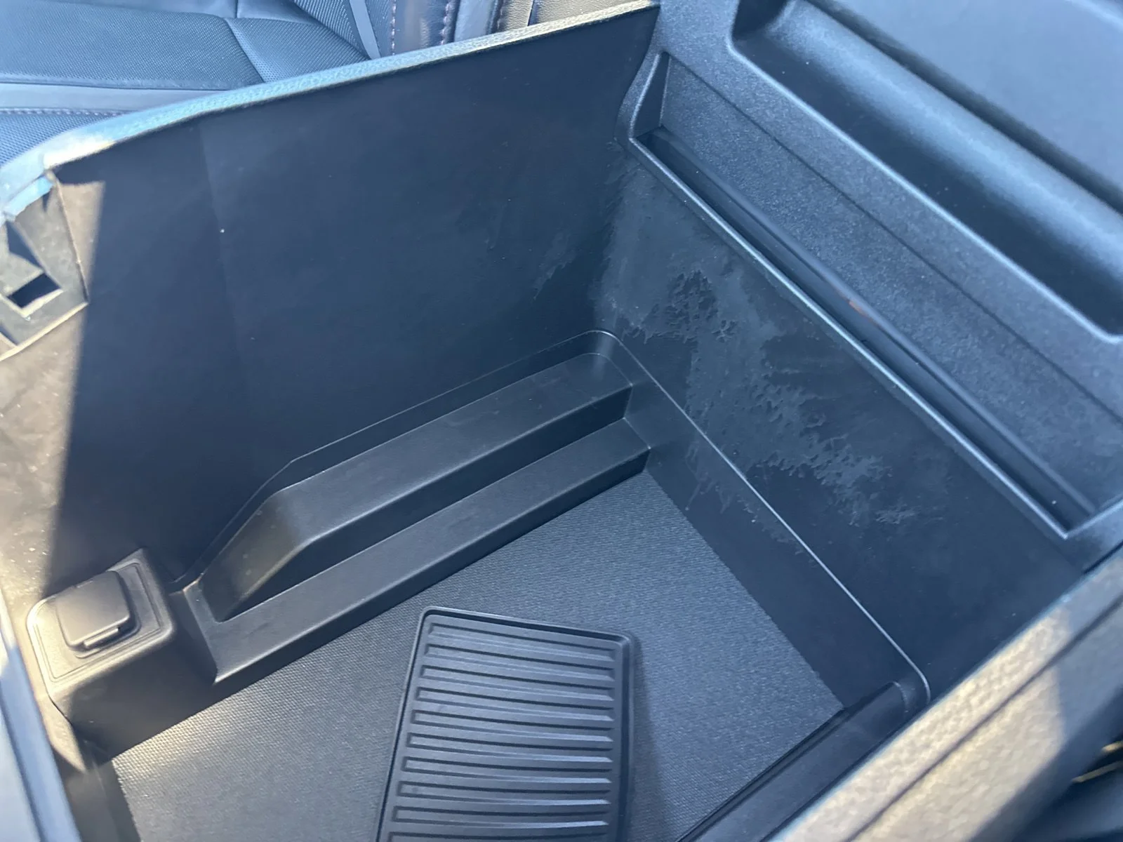 Used 2020 Black Ford Platinum image 77