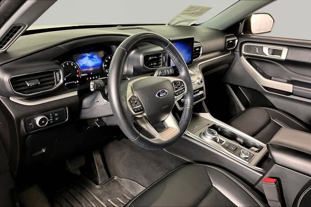 Used 2022 Gray Ford XLT image 16