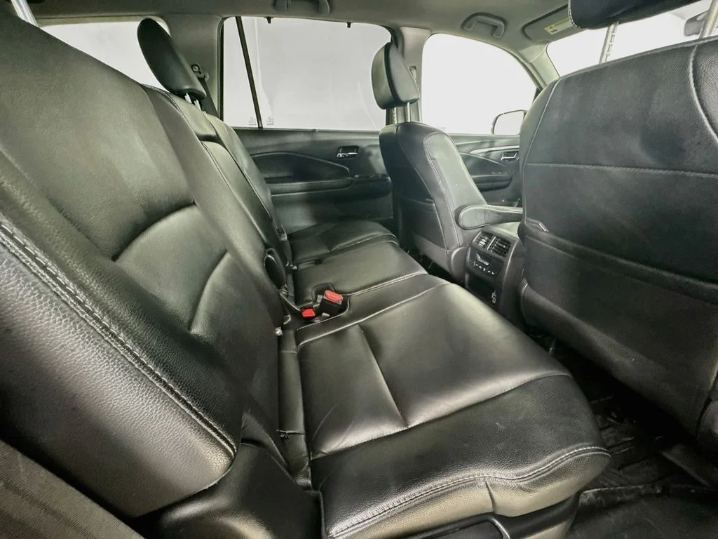 Certified Used 2019 Gray Honda EX-L image 38