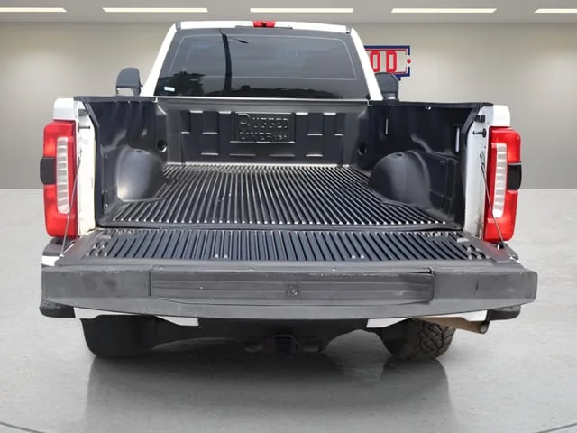 Used 2023 Oxford White Ford XL image 10