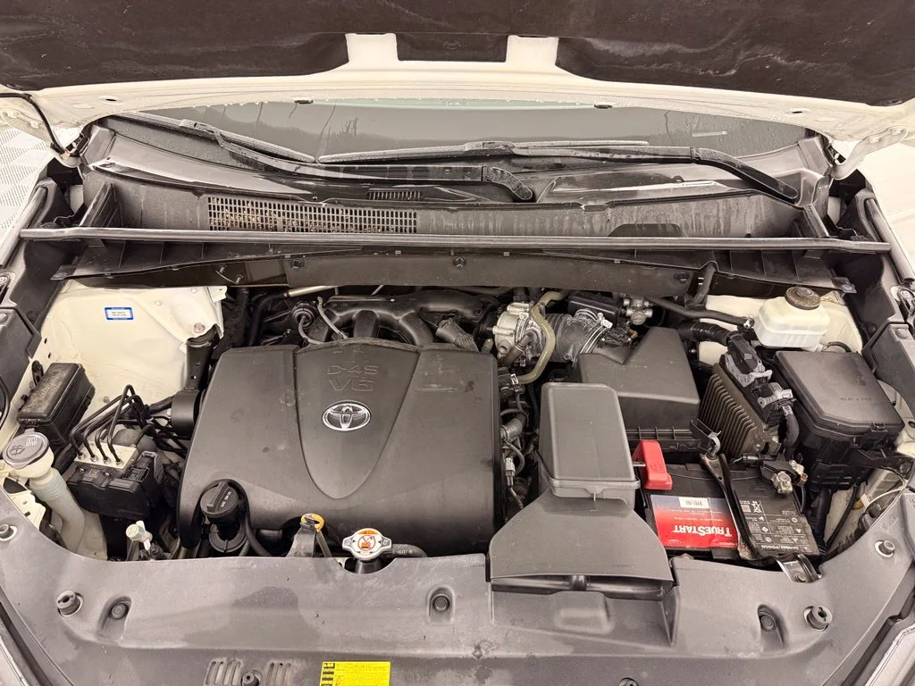 Used 2019 White Toyota Limited Platinum image 39