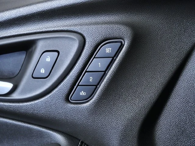Certified Used 2022 White Buick Essence image 30