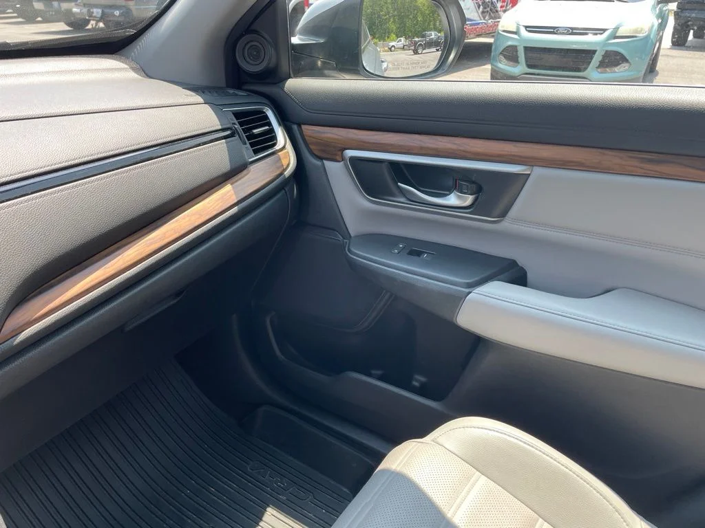 Used 2018  Honda Touring image 20