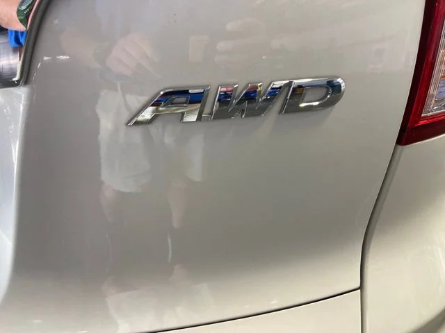 Used 2016 White Diamond Pearl Honda EX image 7