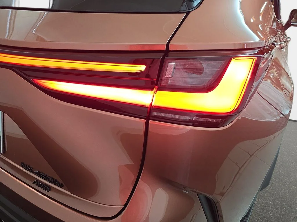 New 2026 Copper Crest Lexus 450h+ Premium image 31