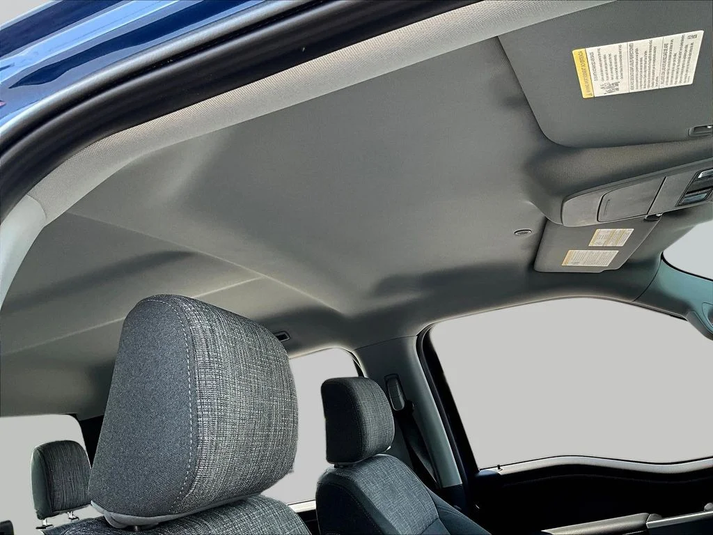 Certified Used 2023 Blue Ford XLT image 28