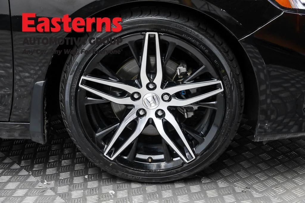 Used 2021 Black Honda Touring 2.0T image 31
