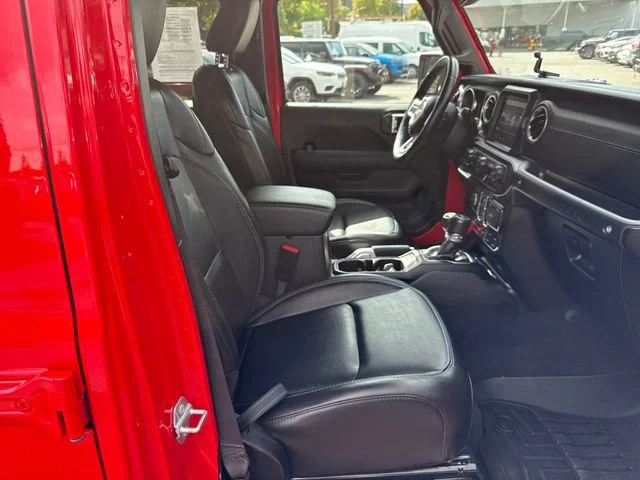 Used 2022 Firecracker Red Clearcoat Jeep Unlimited Rubicon 4xe image 9