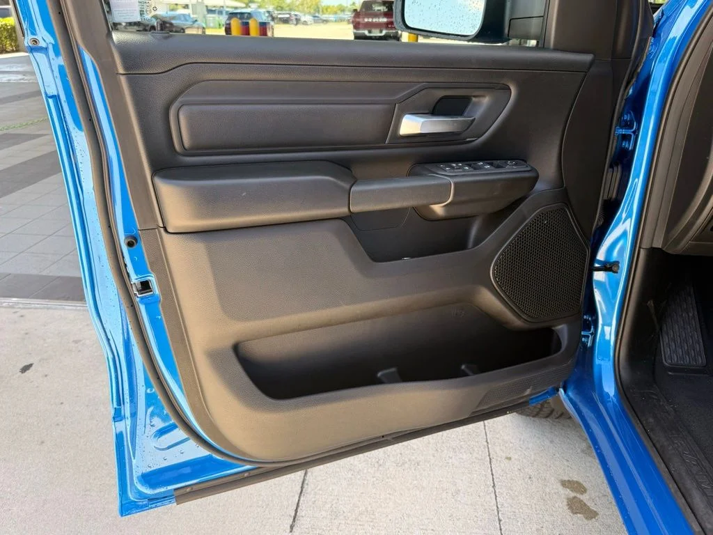 New 2026 Hydro Blue Pearlcoat RAM Tradesman image 30