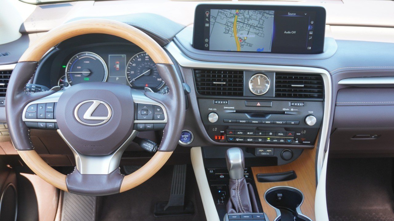 Certified Used 2020 Beige Lexus RX 450h image 32