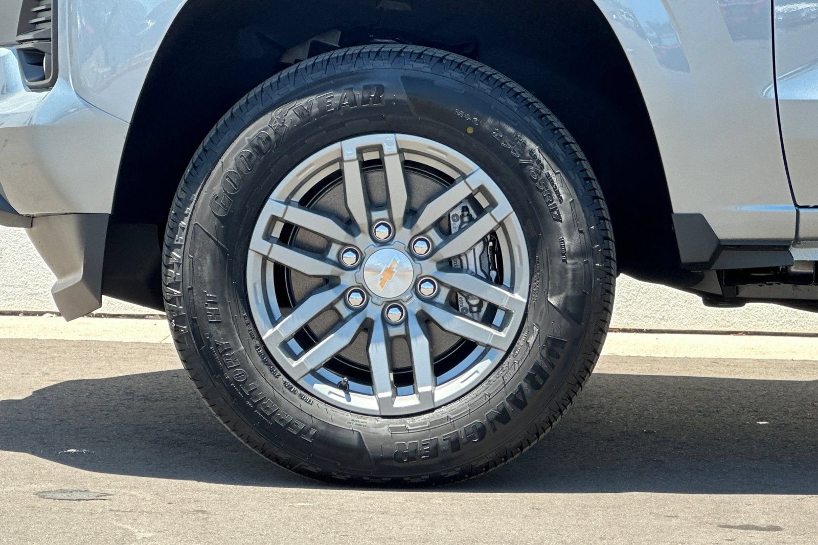 New 2026 Sterling Gray Metallic Chevrolet LT image 25