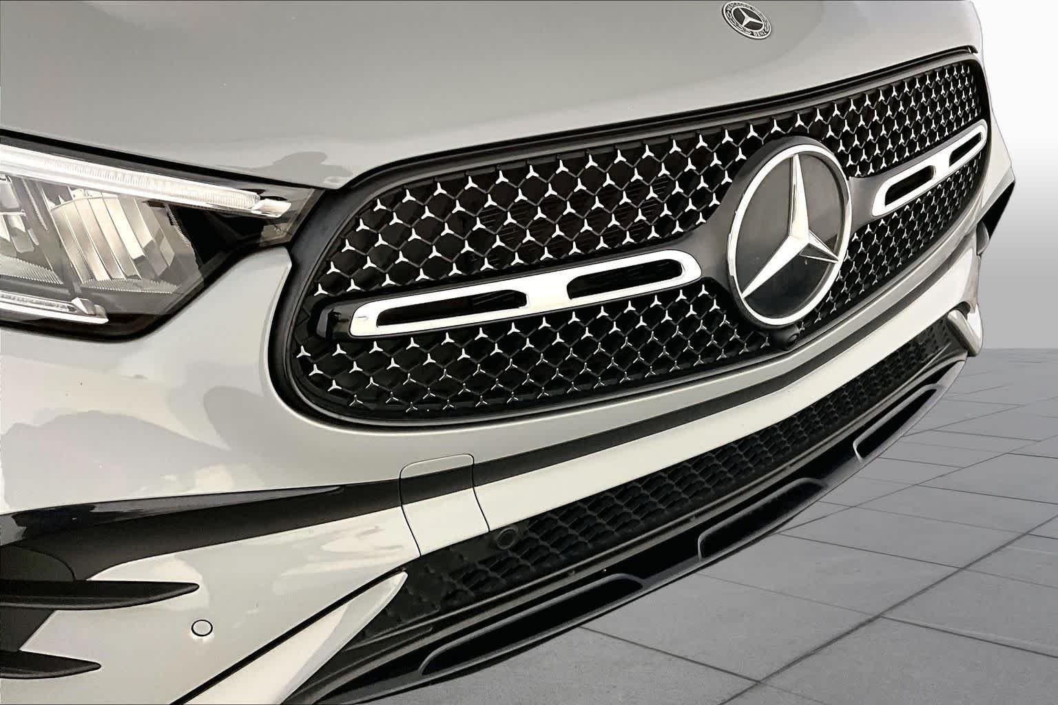Used 2025 MANUFAKTUR Alpine Grey Mercedes-Benz GLC 300 image 32