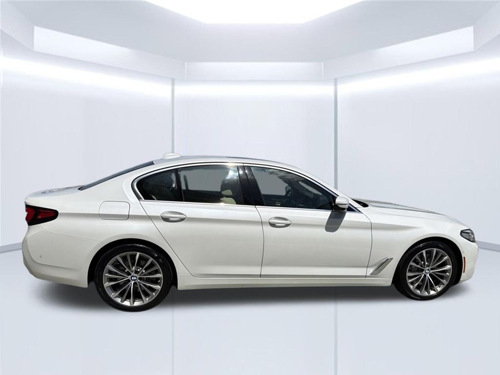 Used 2021 White BMW 530i image 8