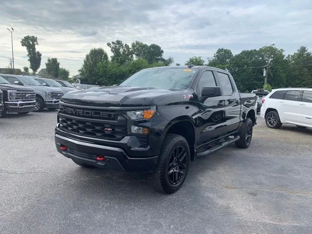 Used 2025 Black Chevrolet Custom Trail Boss image 4