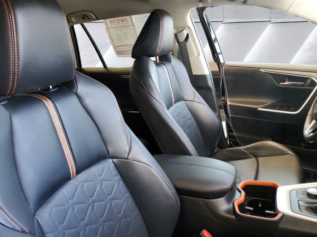 Used 2024  Toyota Adventure image 14