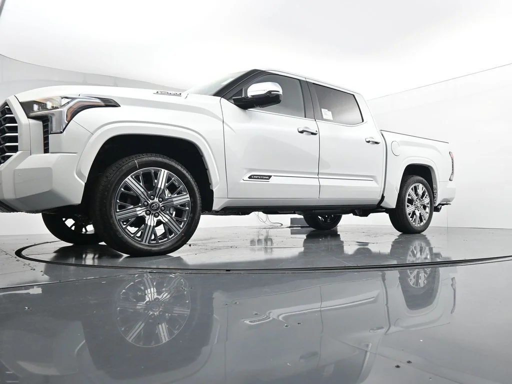 New 2026 Wind Chill Pearl <sup>1</sup> Toyota Tundra Capstone image 30
