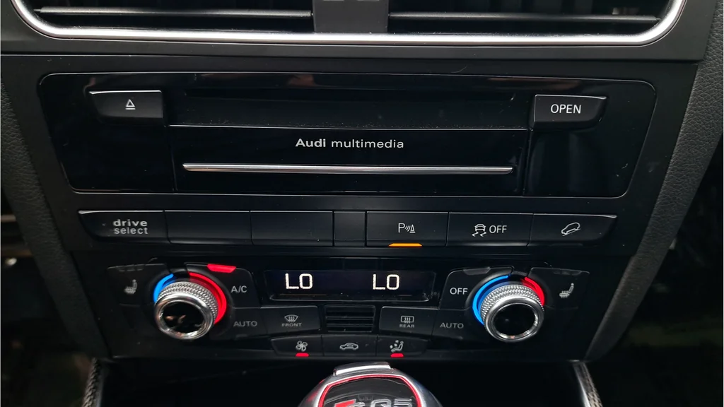 Used 2015 Gray Audi 3.0T Premium Plus image 21