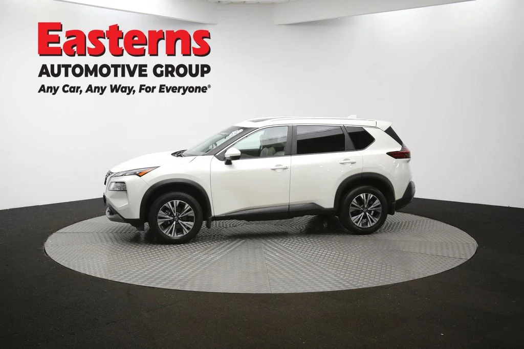 Used 2022 White Nissan SV image 60