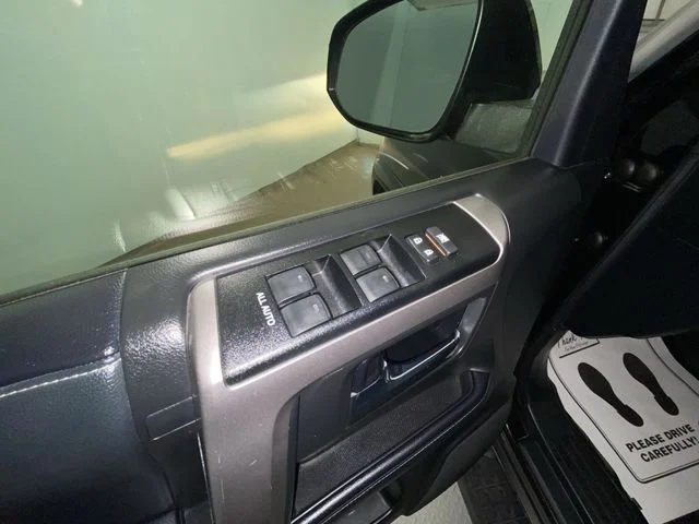 Used 2020 Black Toyota SR5 image 13