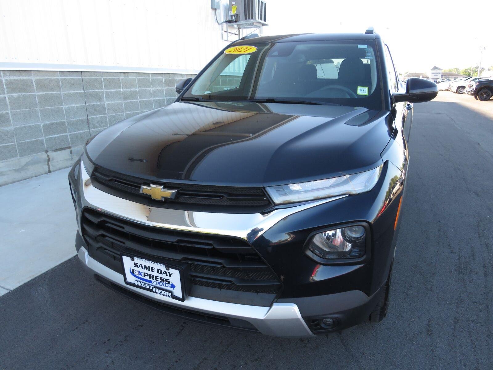 Used 2021 Midnight Blue Metallic Chevrolet LT image 13