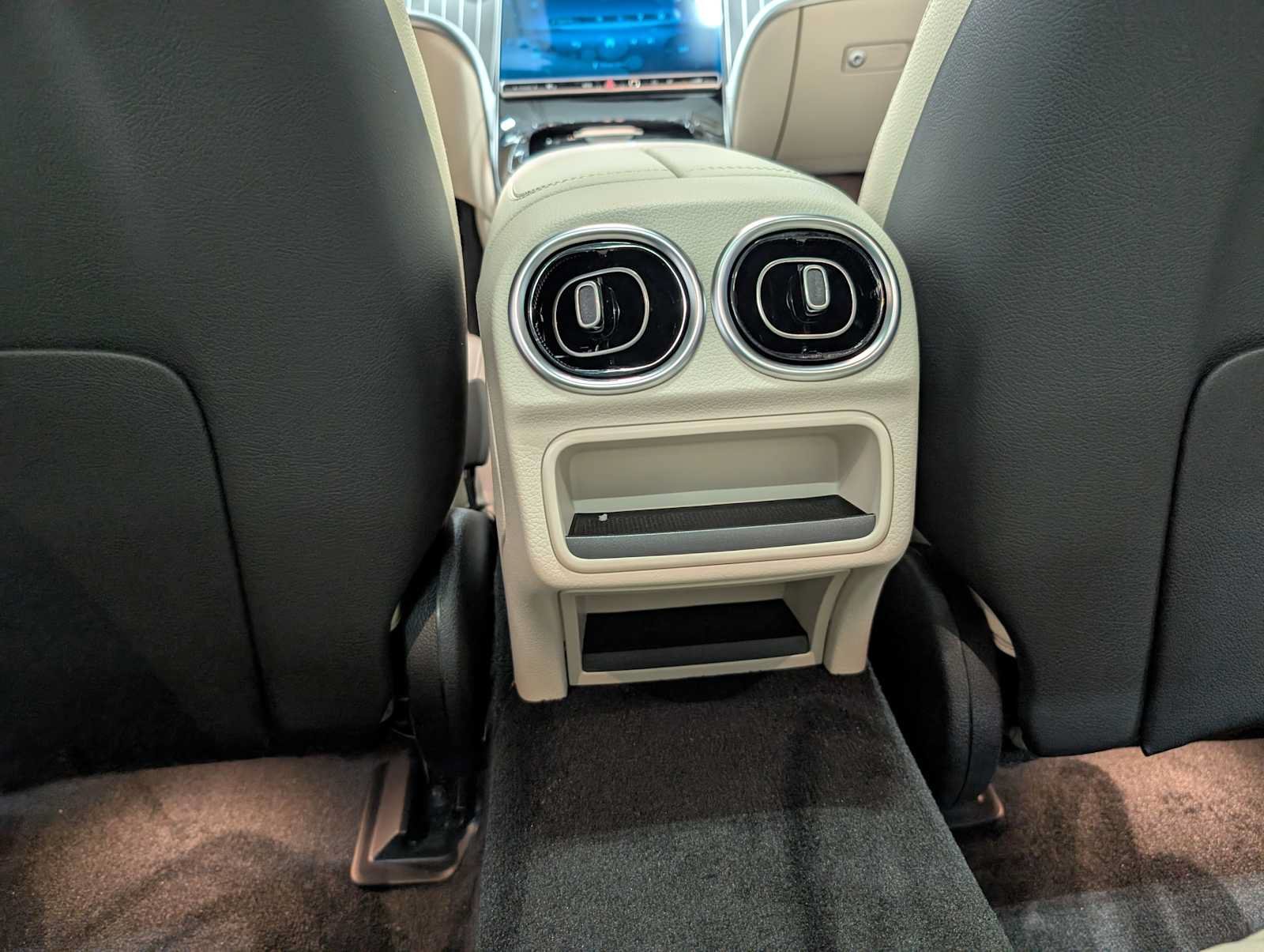 New 2026 Twilight Blue Metallic Mercedes-Benz C 300 image 19