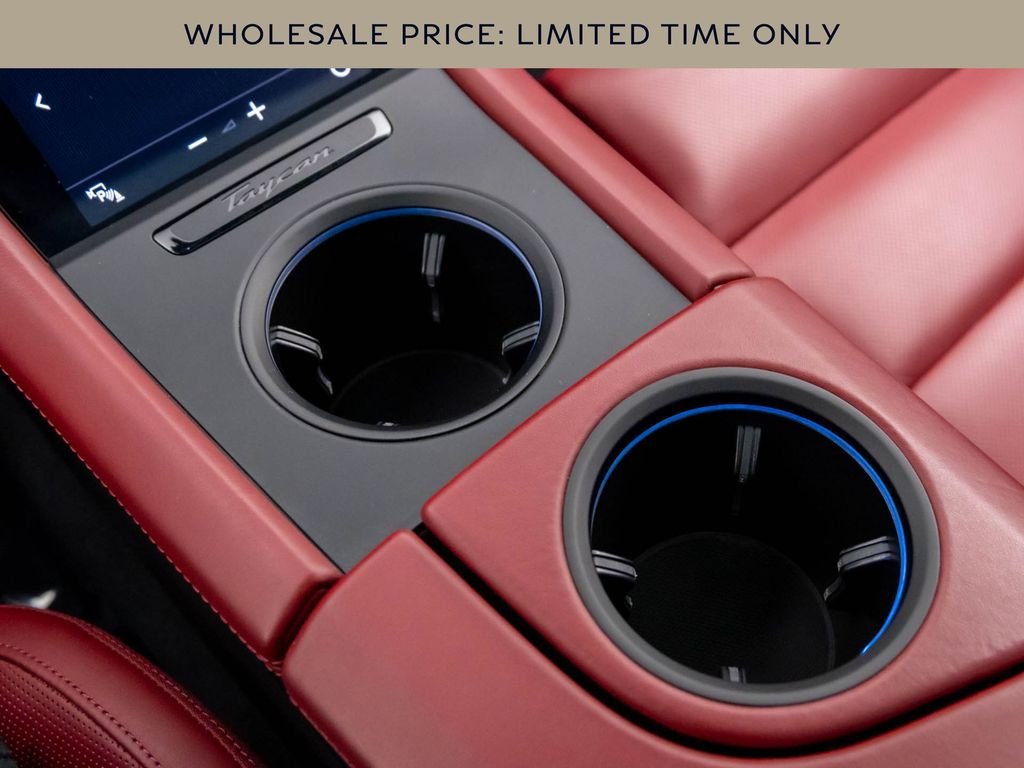 2023 Porsche Taycan GTS - Photo 29