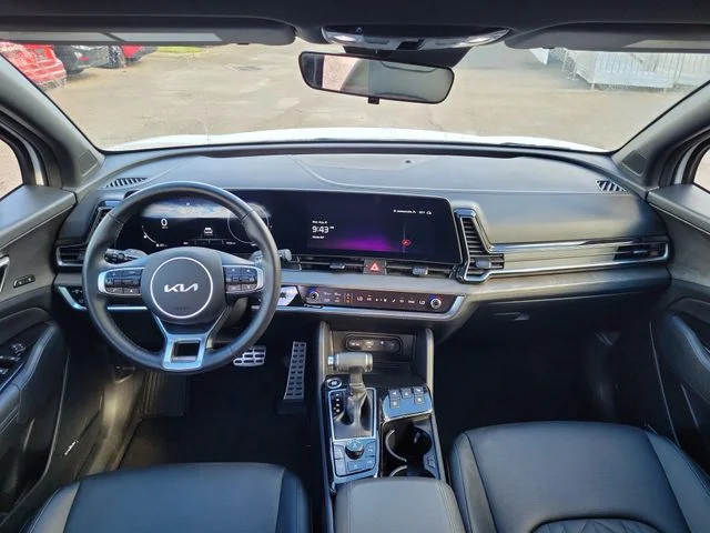 Used 2025 White Kia X-Pro Prestige image 12