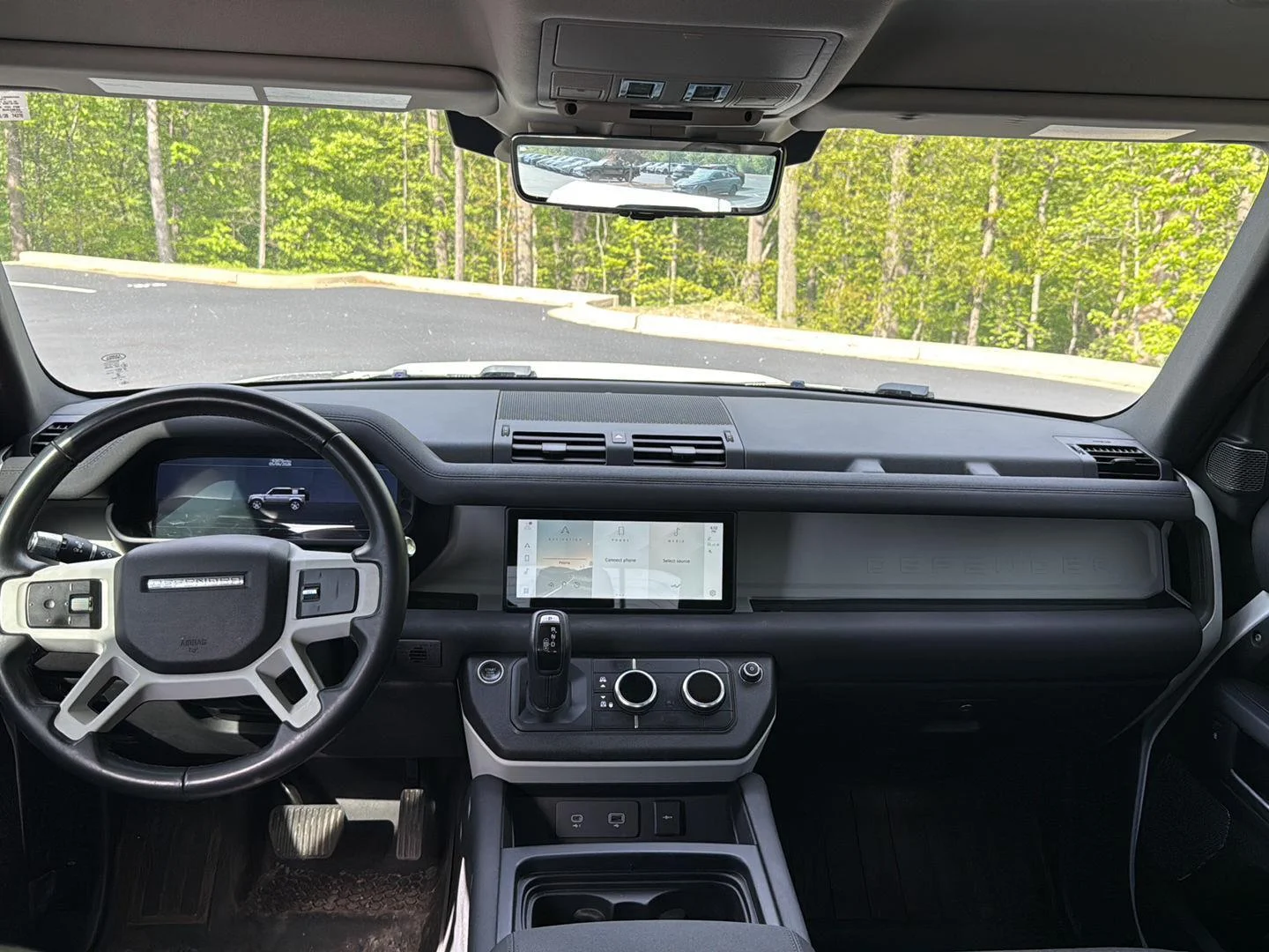 Used 2020 Fuji White Land Rover S image 8