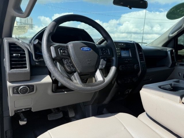 Used 2022 White Ford XL image 16